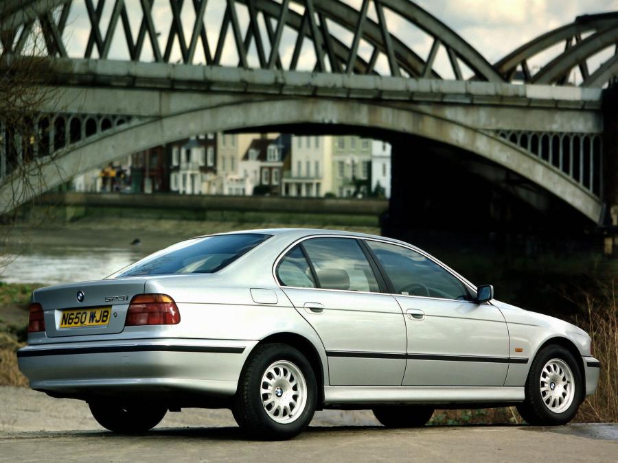  BMW 523i Sedan 1995 года  (UK) (фото 2 из 2)